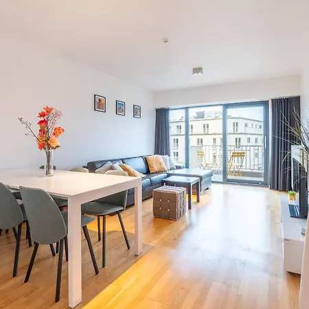 Beautiful In The Centre For 6 Apartamento